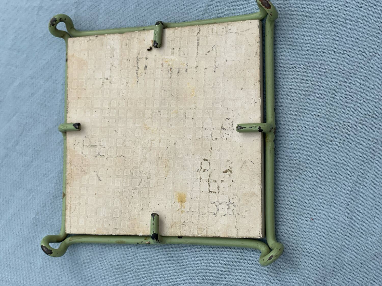 Earthenware trivet