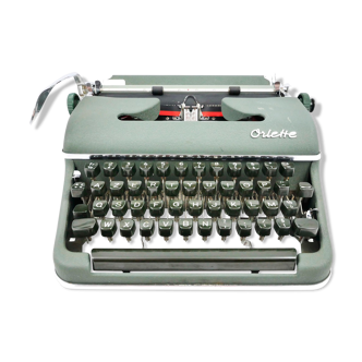 Olympia Oriette SG-3 new green typewriter