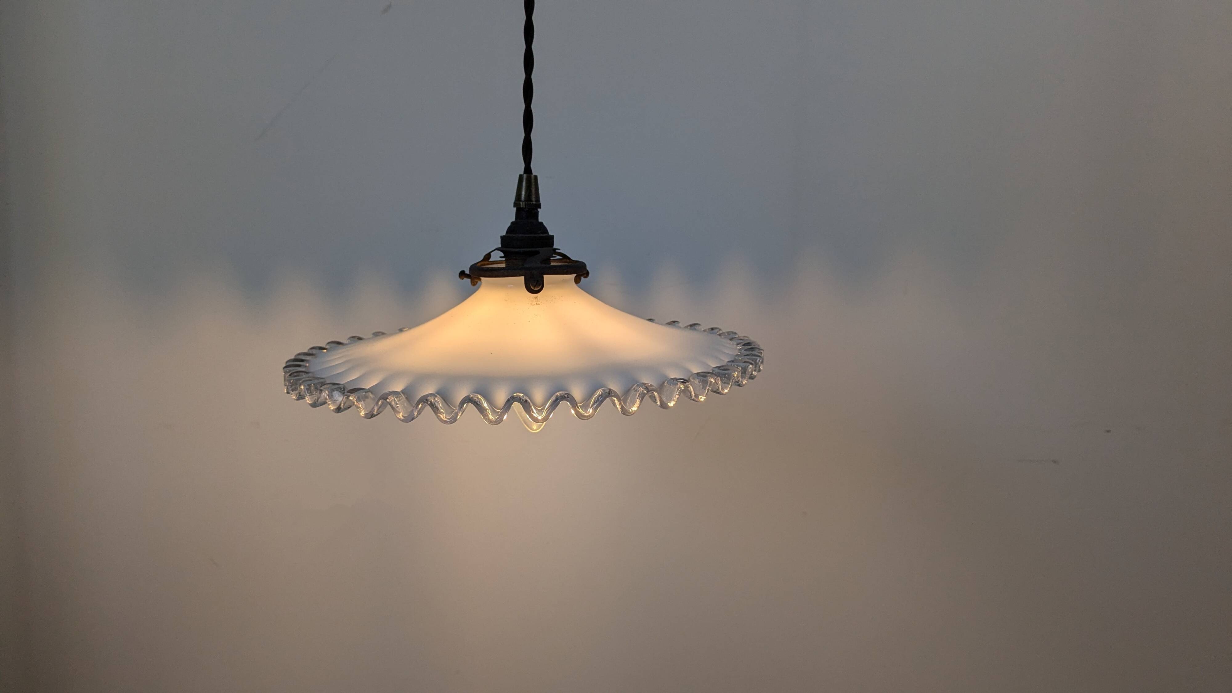 Vintage pendant light in white opaline with lace
