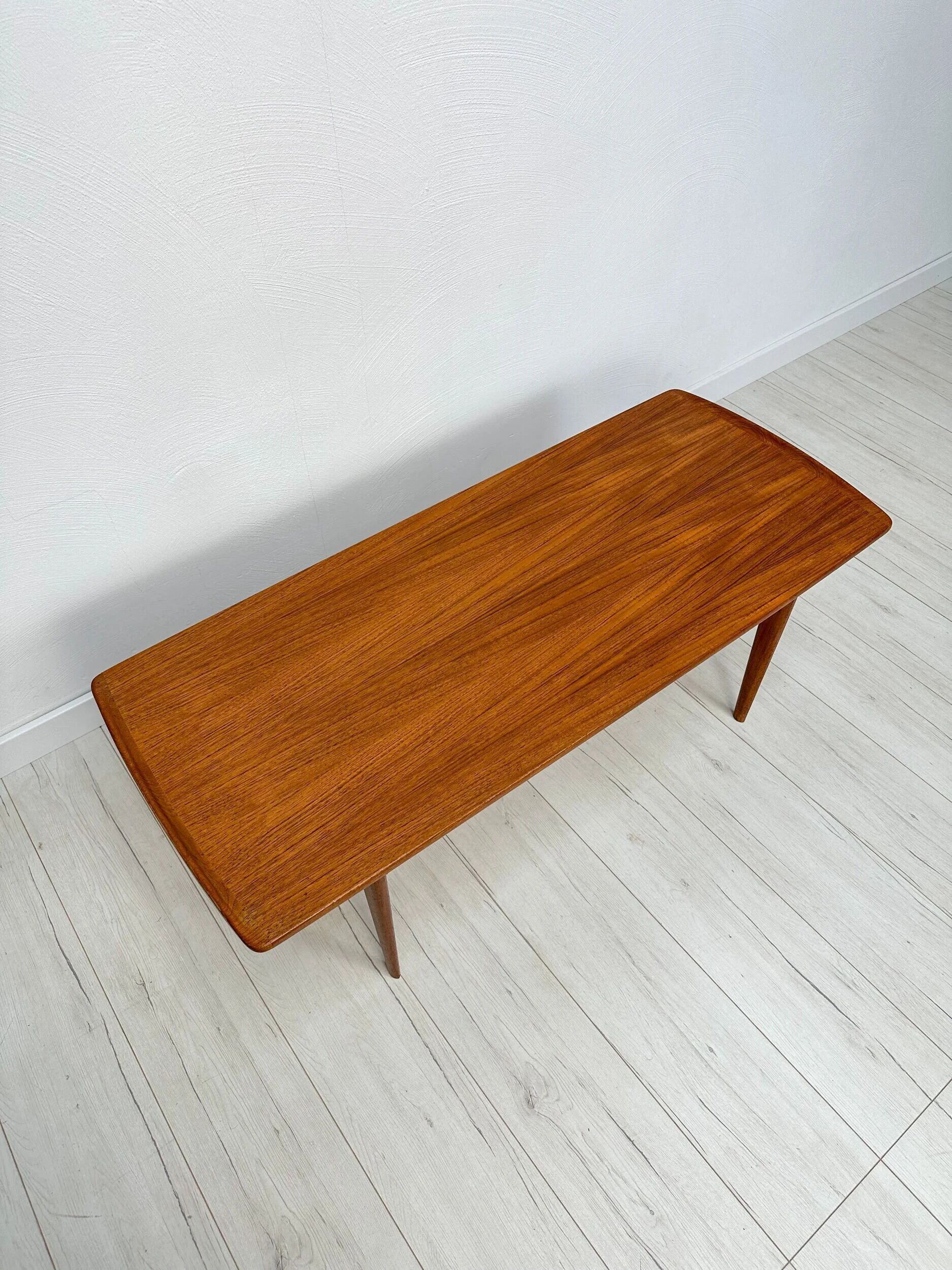 1960s vintage coffee table by Tove & Edvard Kindt-Larsen for France & Daverkosen