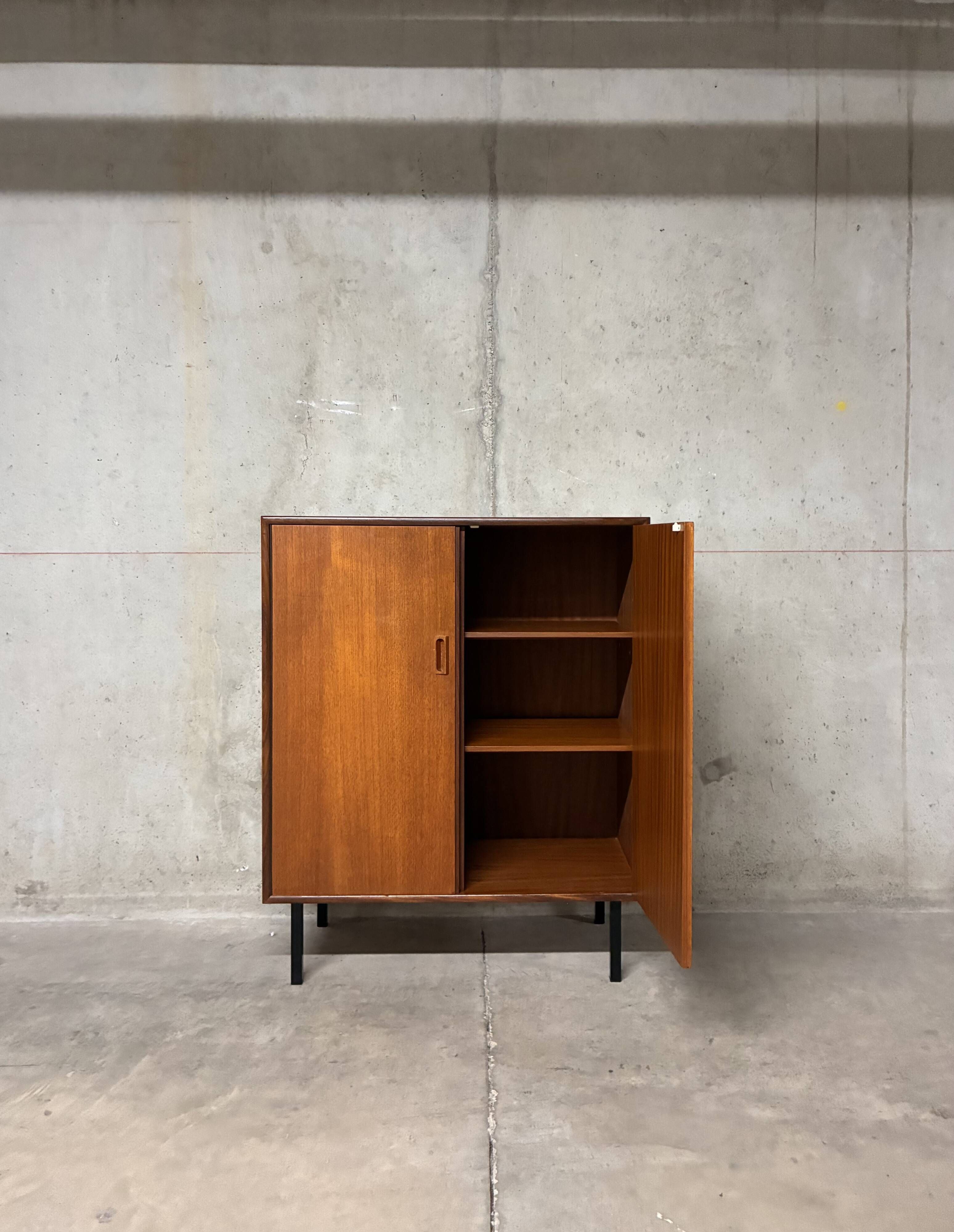 Teak display cabinet Formula Meubelen Kempkes vintage 1960s