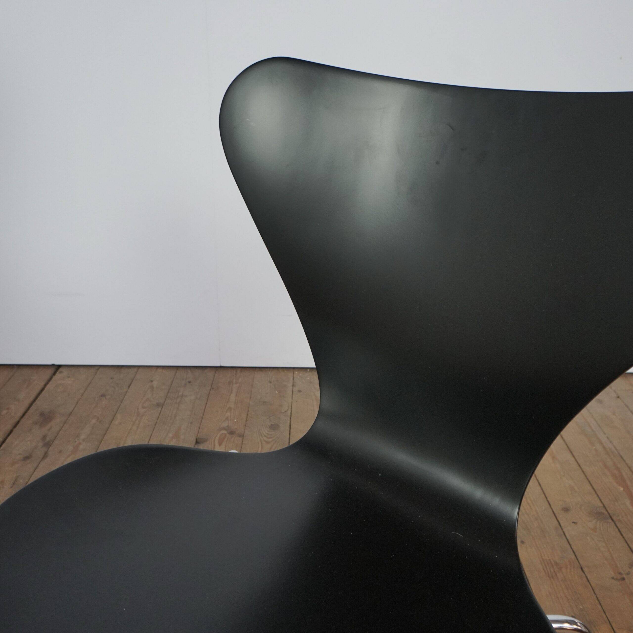 Ensemble de 6 chaises « papillon » d'Arne Jacobsen pour Fritz Hansen