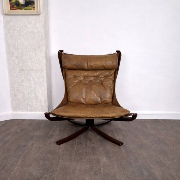 Fauteuil en cuir avec une structure en hêtre, modèle Falcon par Sigurd Ressel pour Vatne Møbler, Danemark, 1970.