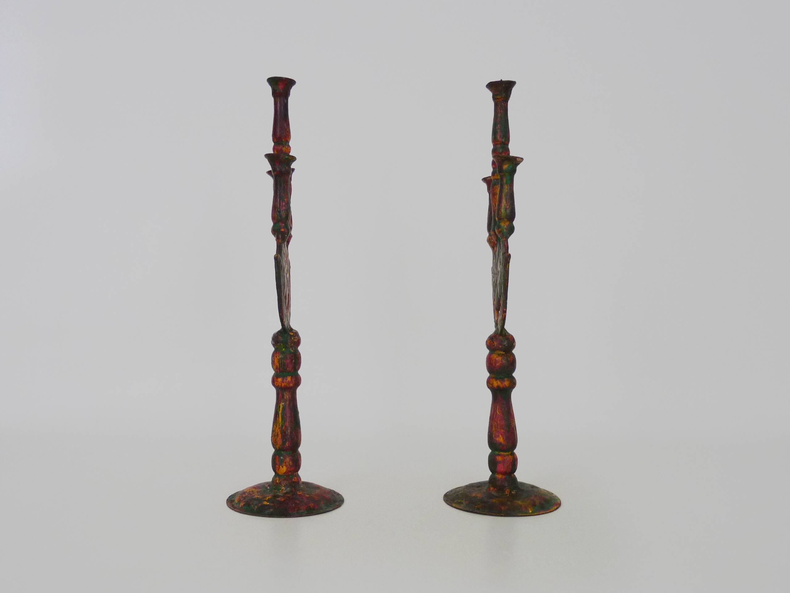 Pair of ethnic Indian candlesticks in vintage metal from the 60s