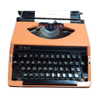 Welco 200 de luxe orange typewriter
