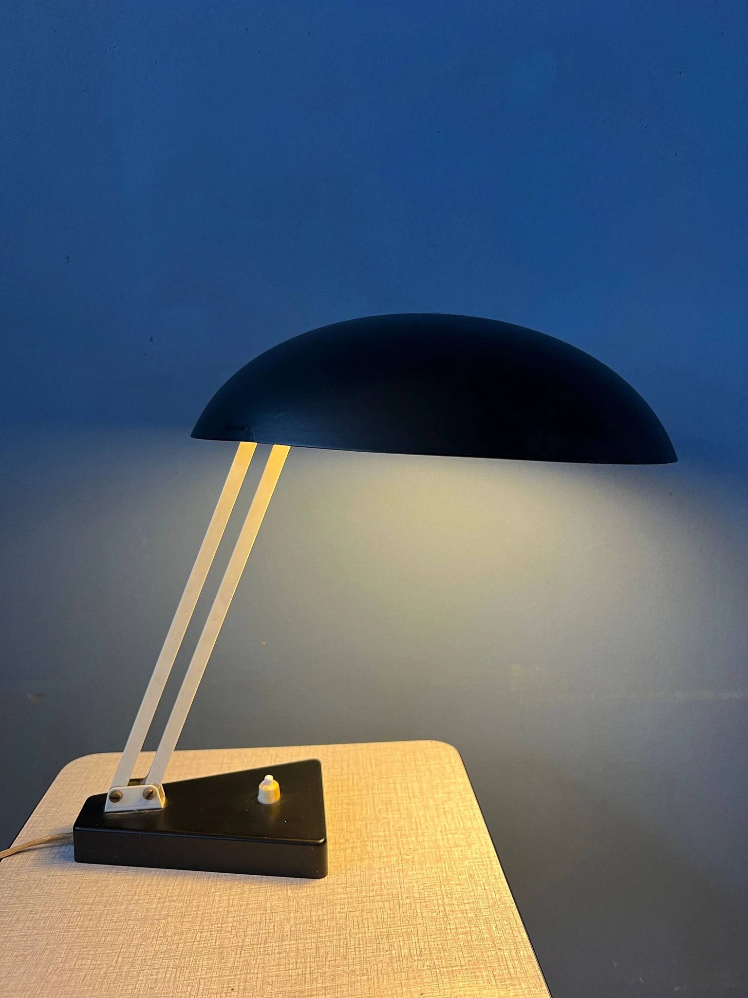 Vintage black flexible desk lamp by Hala, Bauhaus style
