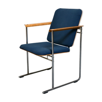 AVARTE 472 chair by Yrjo Kukkapuro