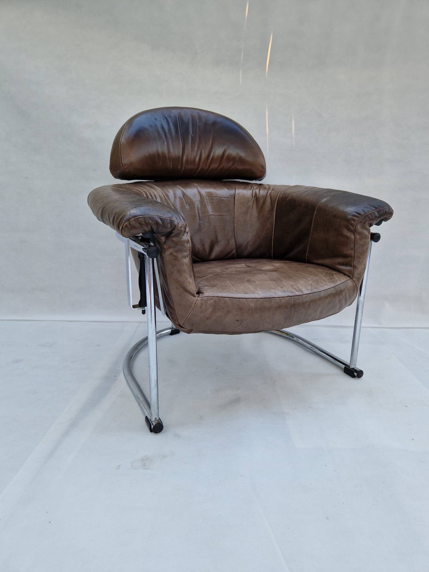 Leather armchair with tubular chrome frame, 1980s
