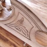 Shabby chic patina pediment