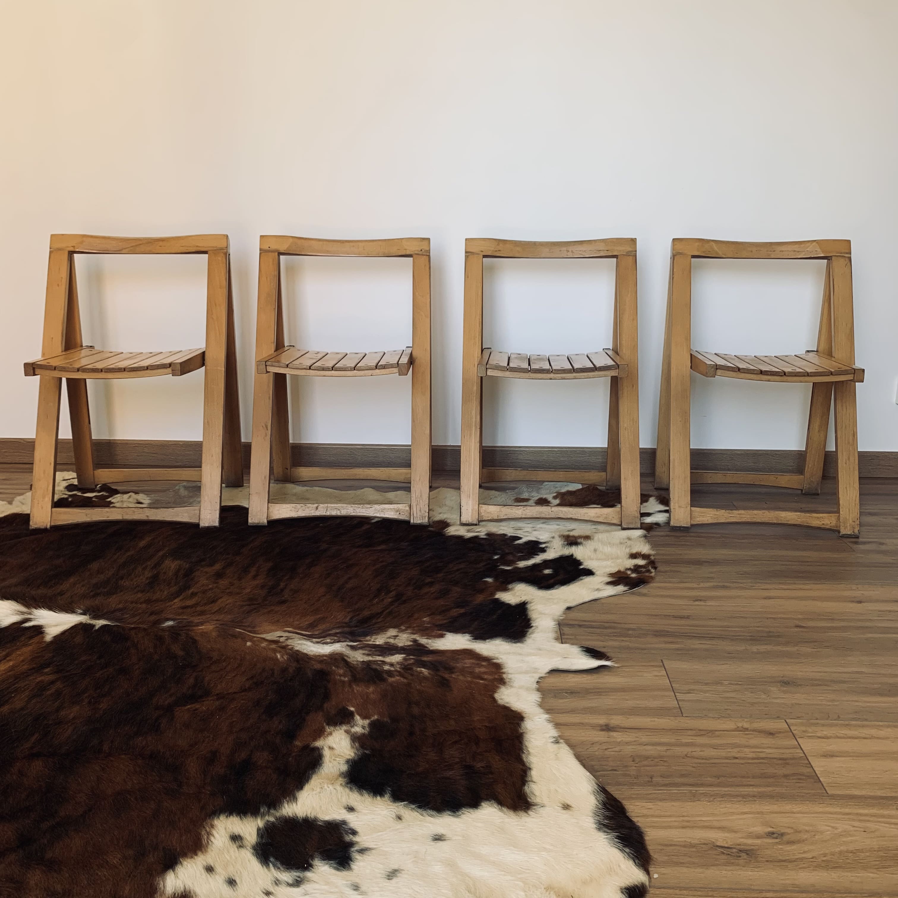 Suite de 4 chaises pliantes