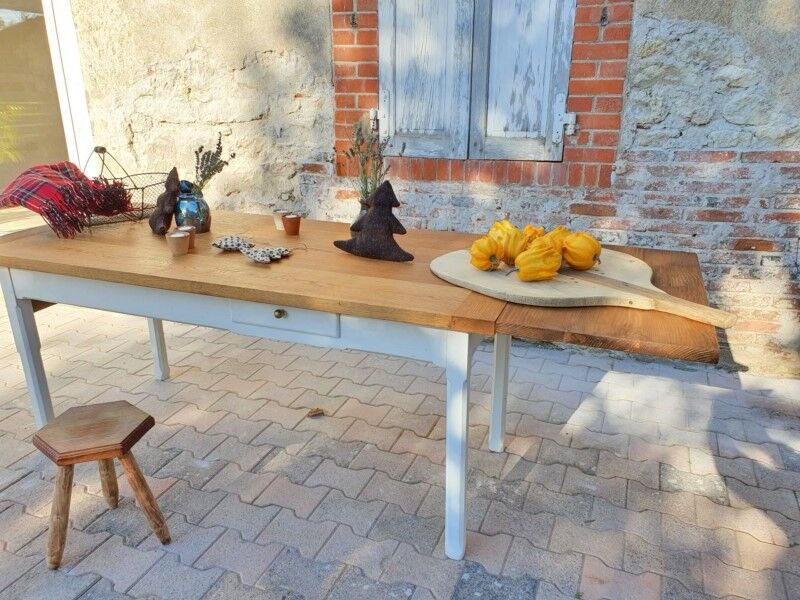 Farmhouse table