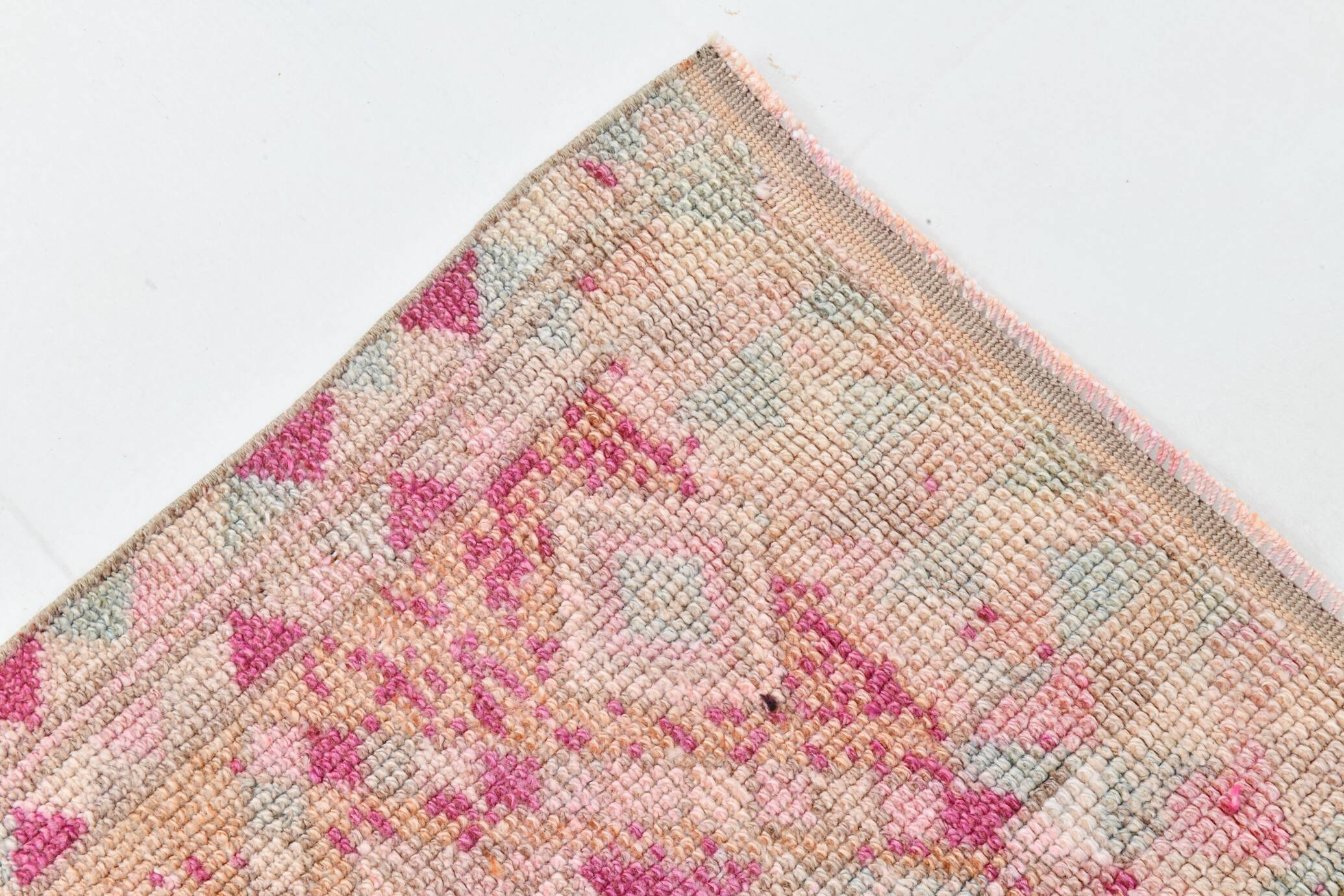 3x11 Soft Pink Turkish Runner Rug, 83x340 Cm