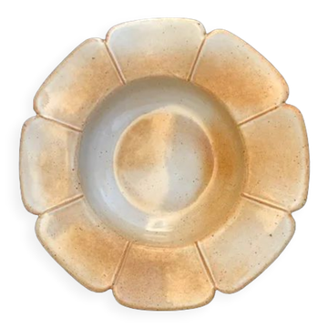 Sandstone ashtray in the shape of a vintage marsh sandstone flower