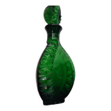 Carafe vintage verte en verre ciselé