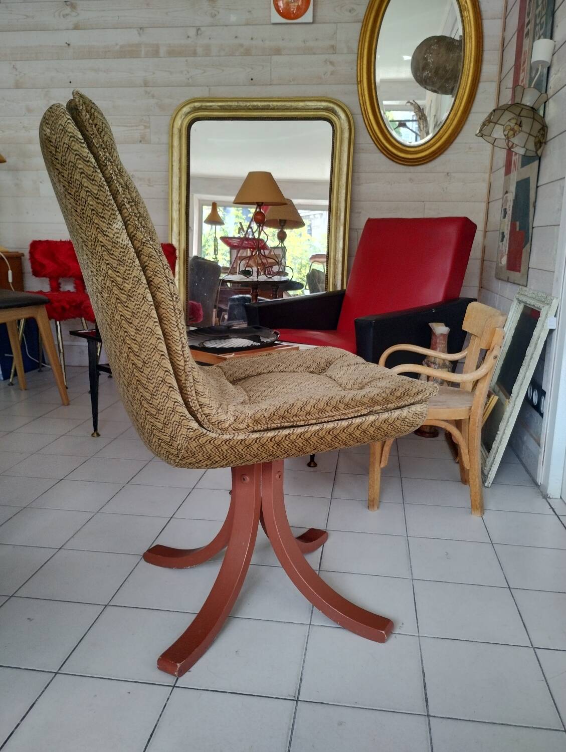 1970s swivel chair