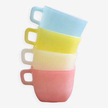 Ensemble de 4 tasses / bols / mugs Opale France, Français Pyrex Kitchenware