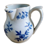 Saint Uze milk pot