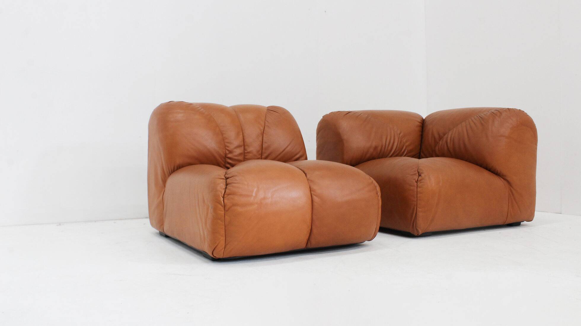 Vintage modular sofa in cognac leather, Italy 1970s