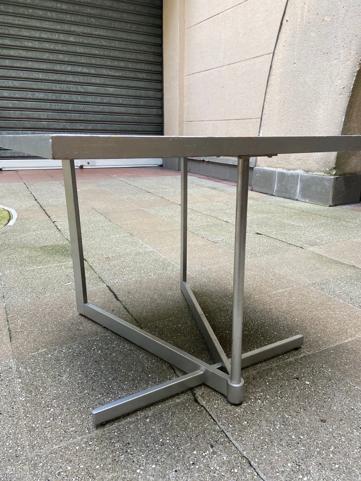Coffee table - aluminium and black lasca - 1960