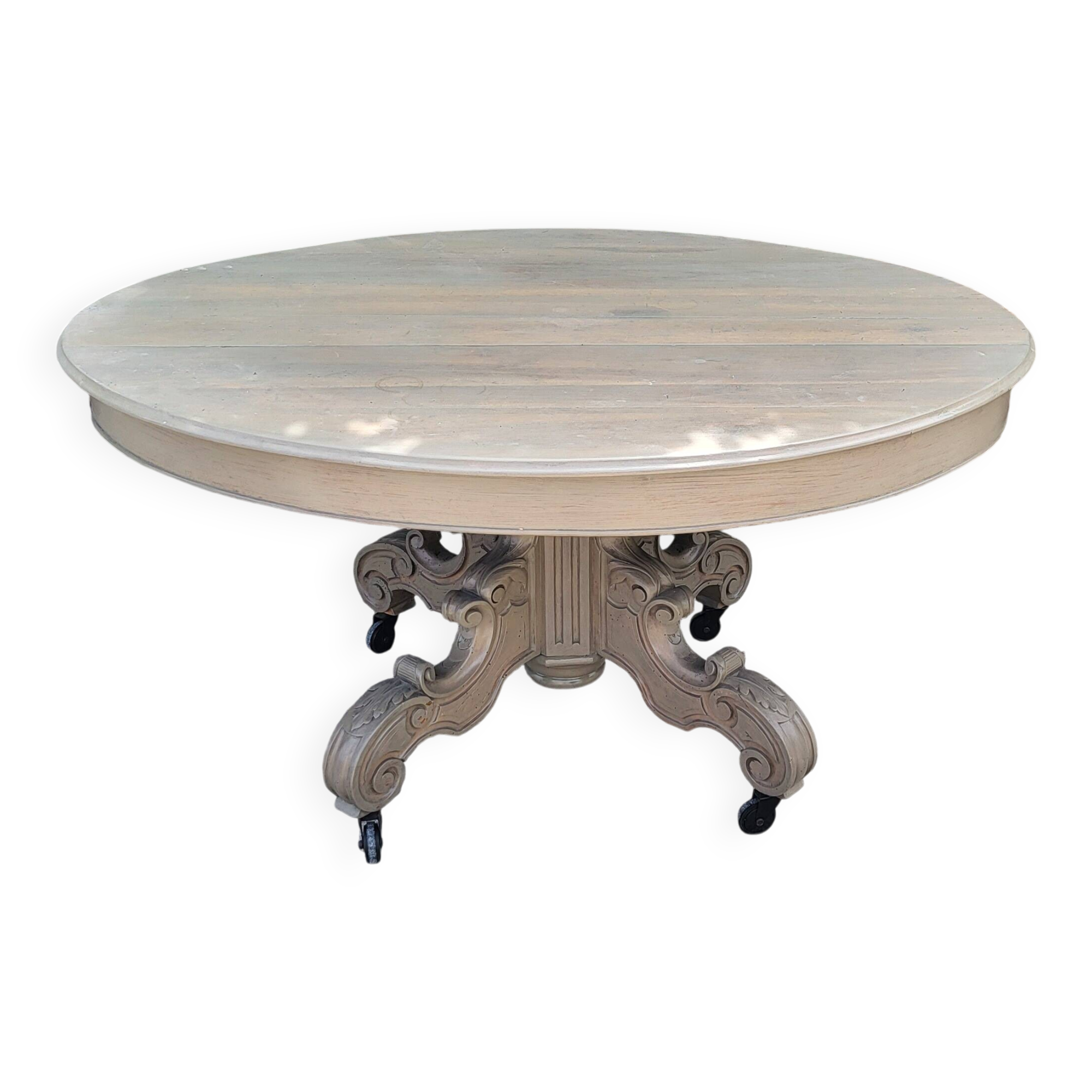 Oval dining table in the Napoleon III style