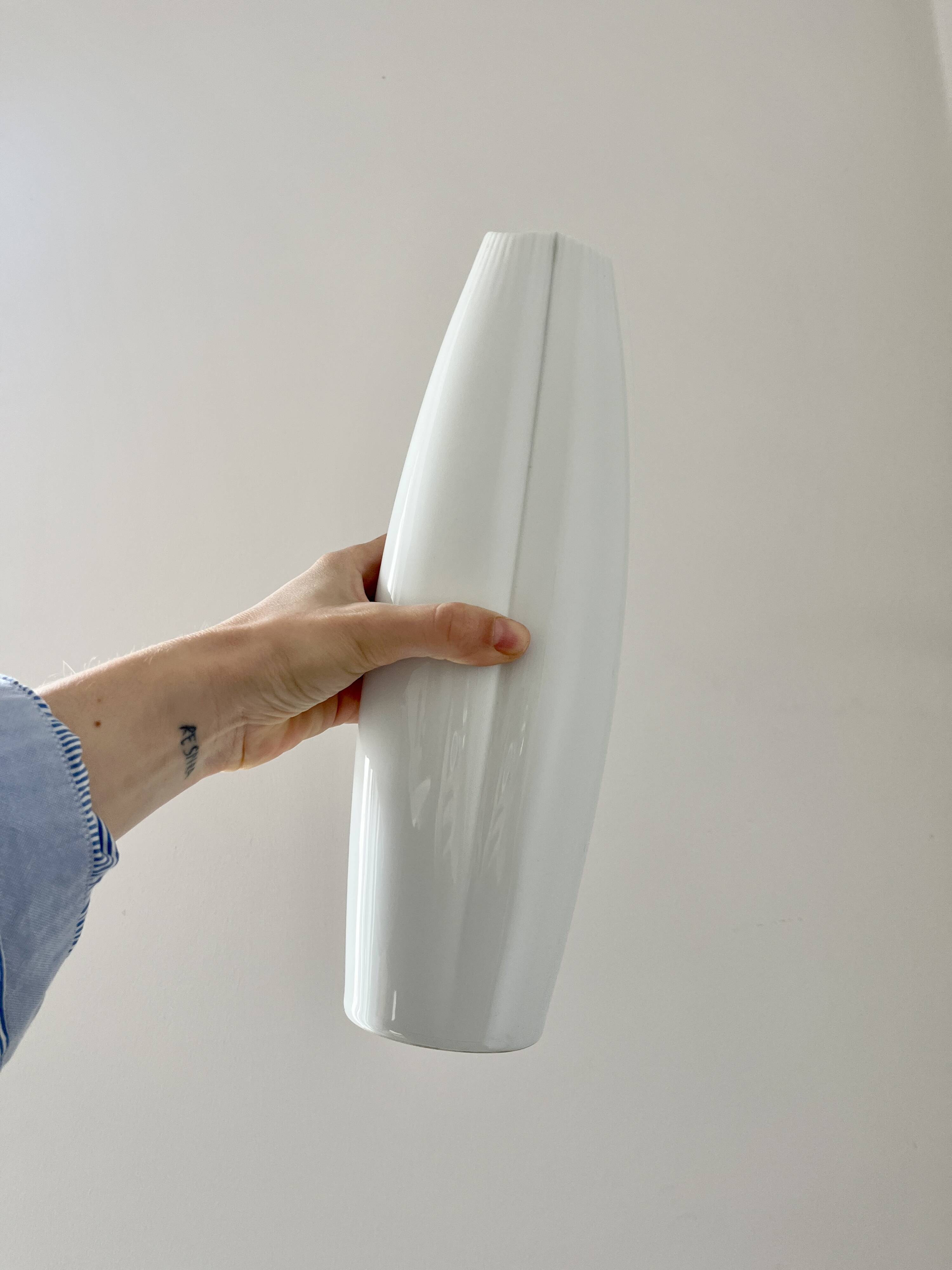 Vintage Tapio Wirkkala white ceramic Vase 2737 for Rosenthal Studio Line