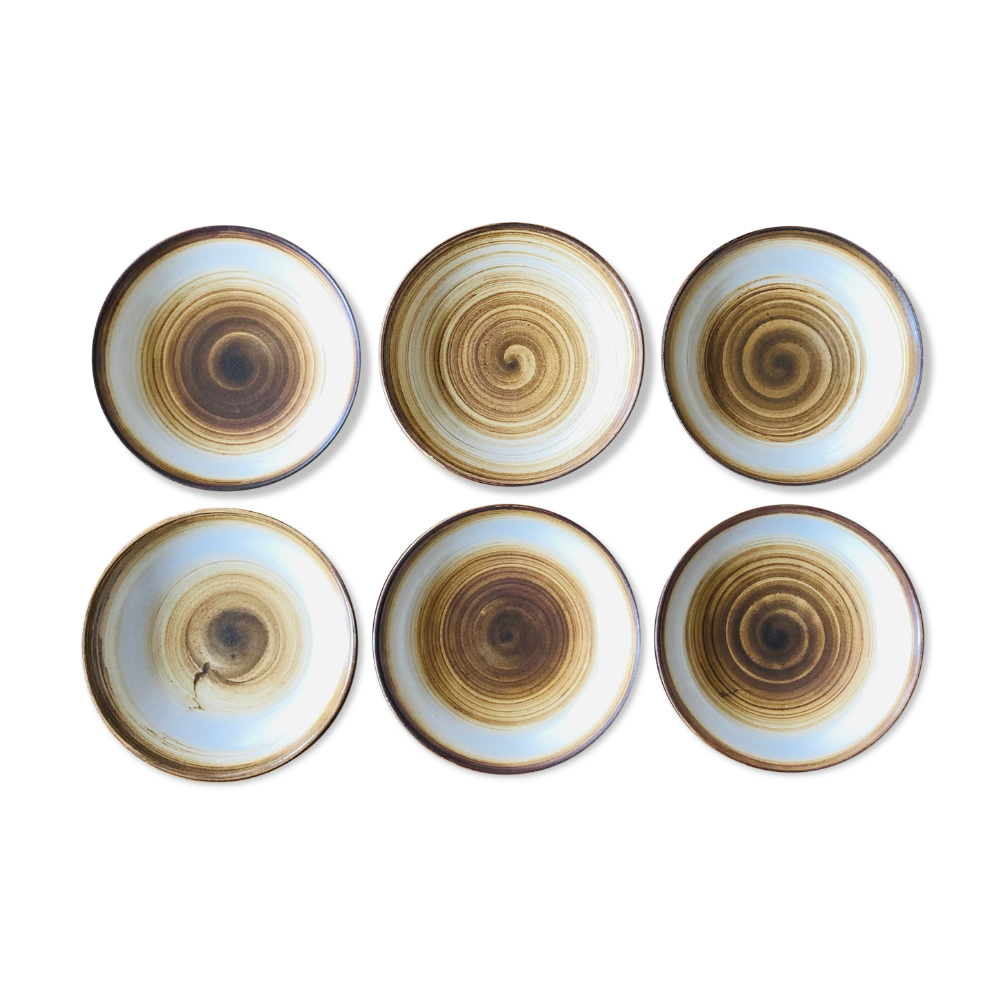 Set of six hollow plates in Longchamp sandstone
