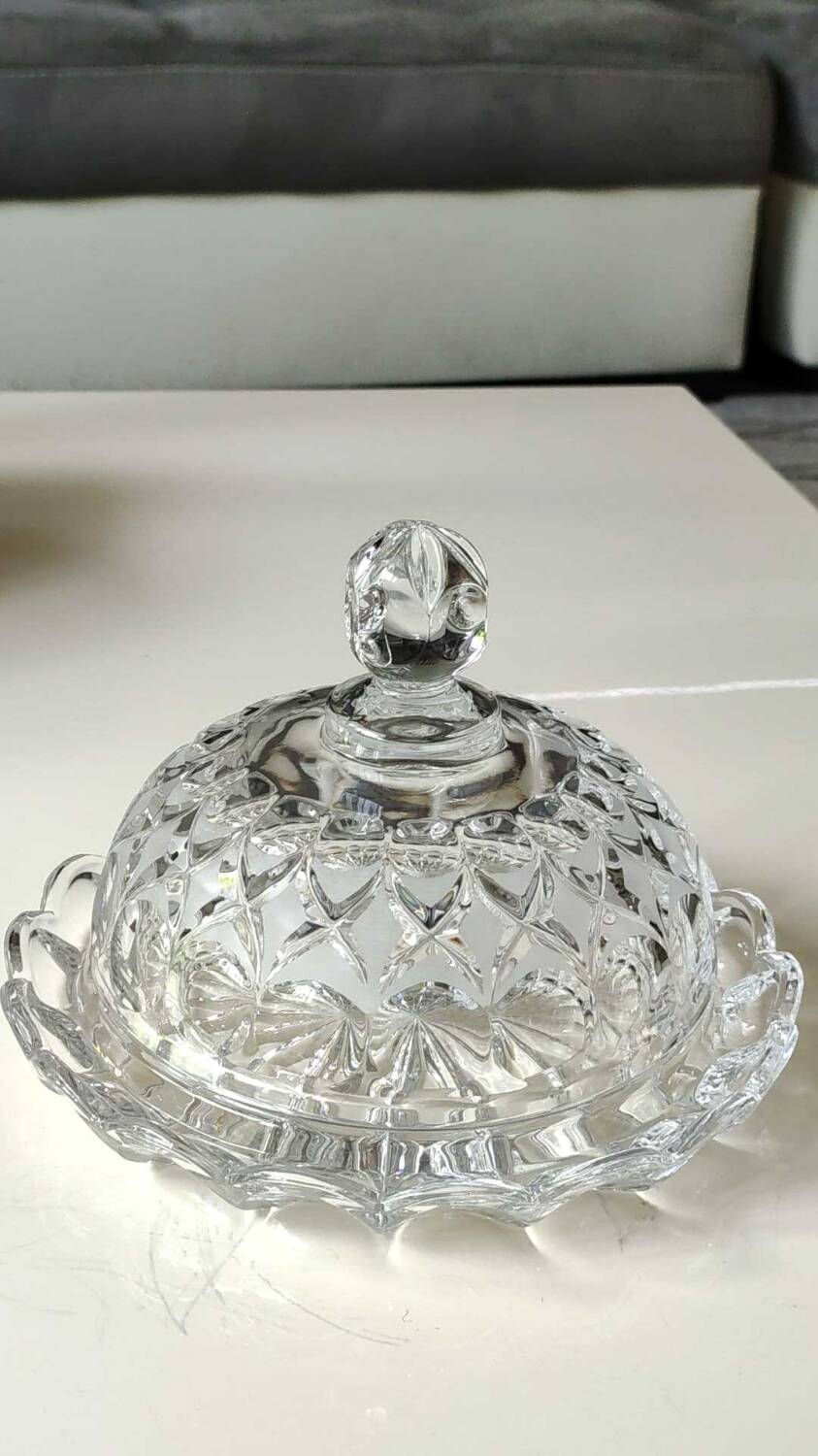 Butter dish/Cheese bell. Dome/Nachtmann shape. Crystal. Diameter 19 cm