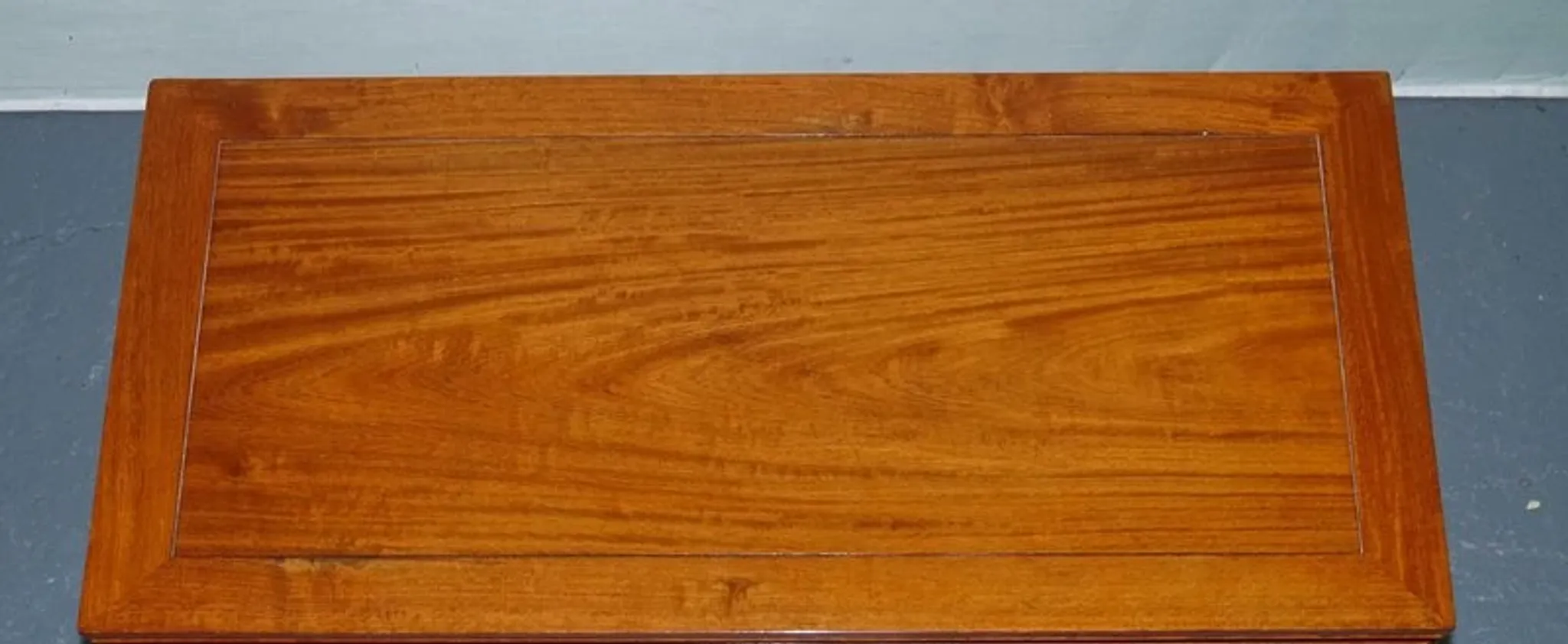 Table Basse Rectangulaire Vintage Orientale en Teck Sculpté, Chine