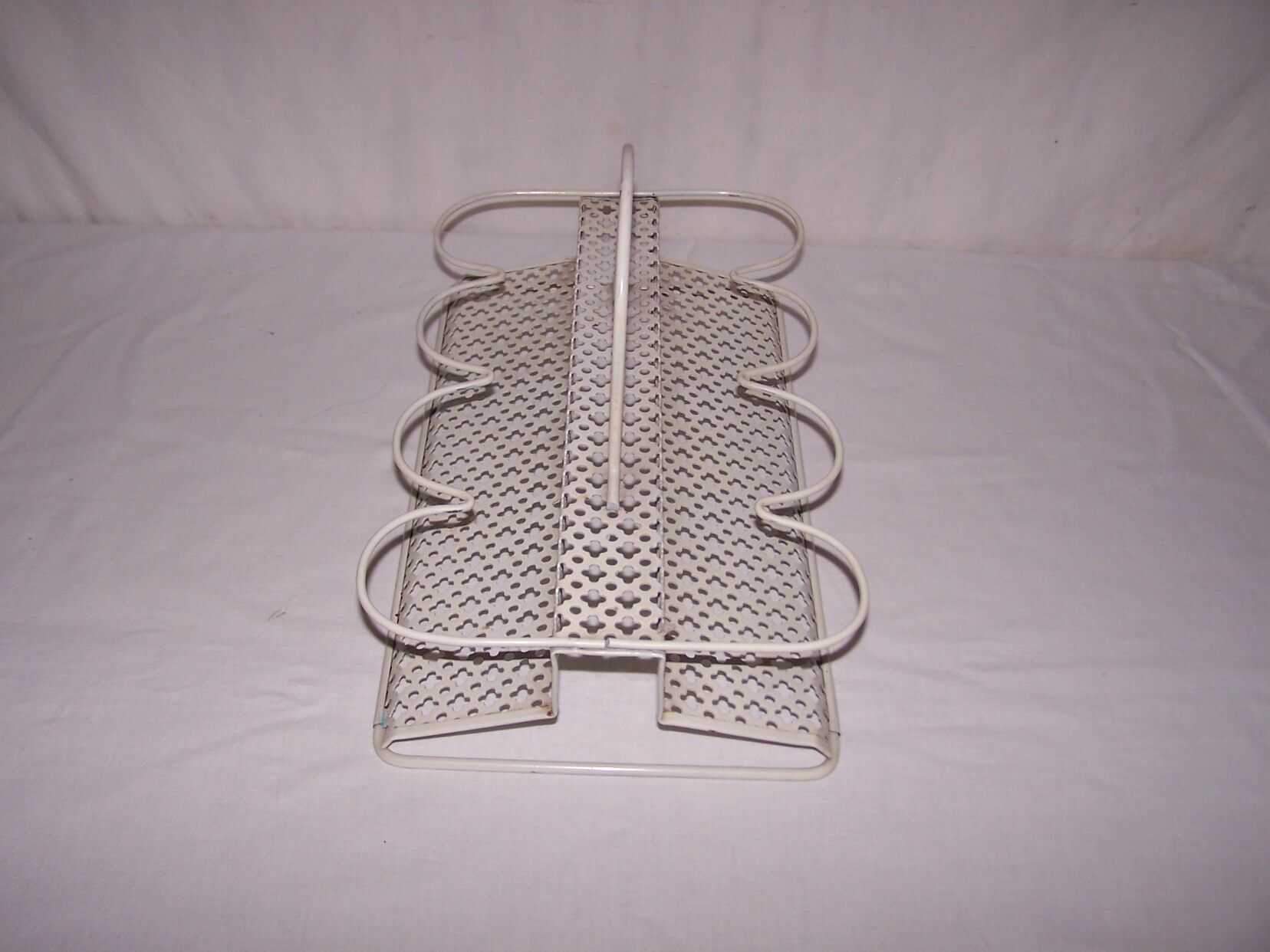 Glass holders perforated sheet metal Mategot 50