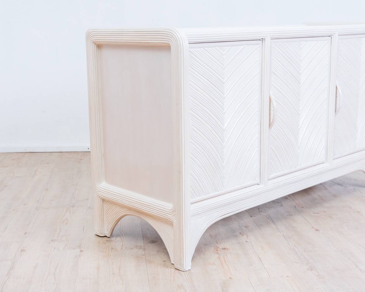 Enfilade Mid-Century Pencil Reed / en rotin, costal design des années 80.