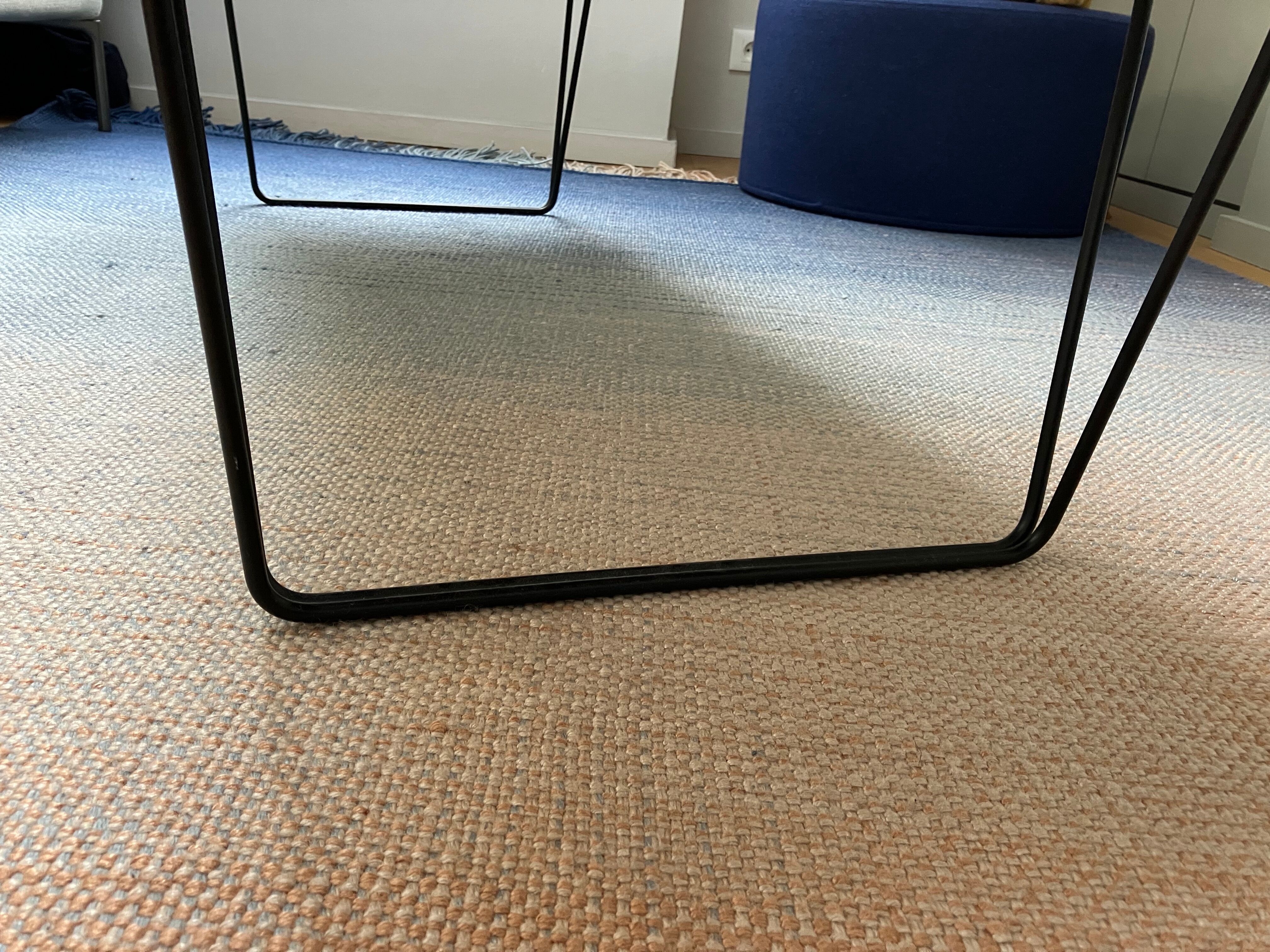 CM 191 table by Pierre Paulin contemporary edition Ligne Roset