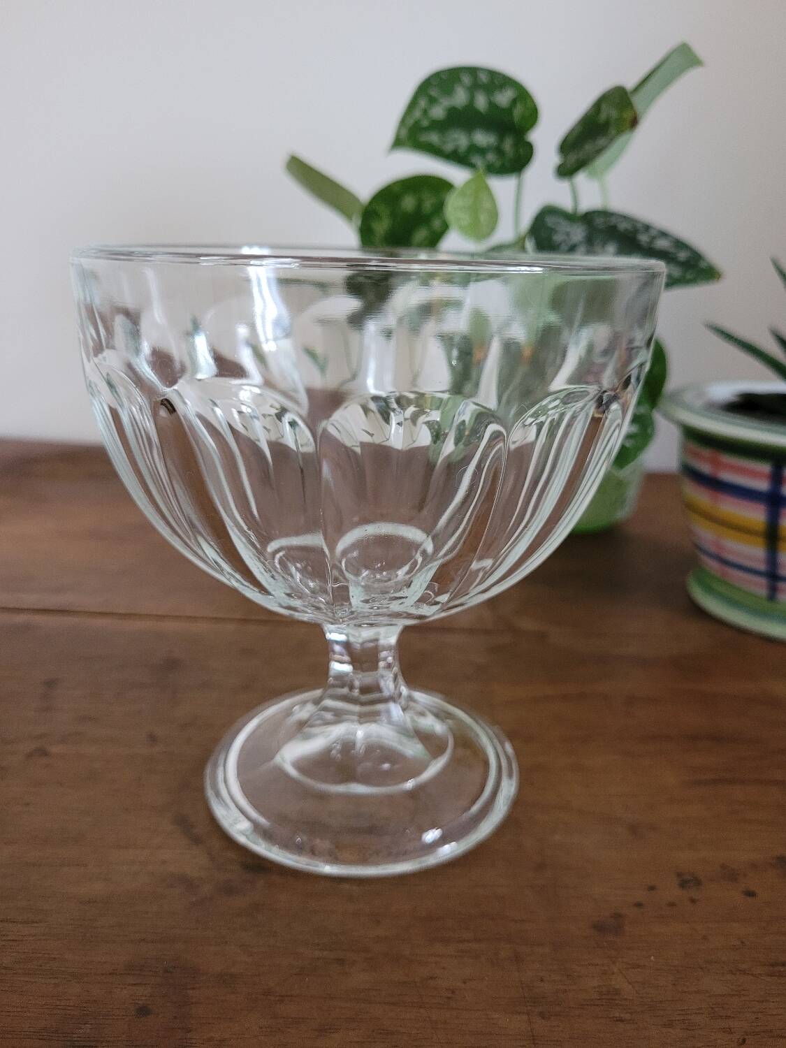 Crystal footed cup