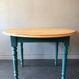 Roundtable with flaps and extensions