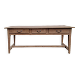 Farm table