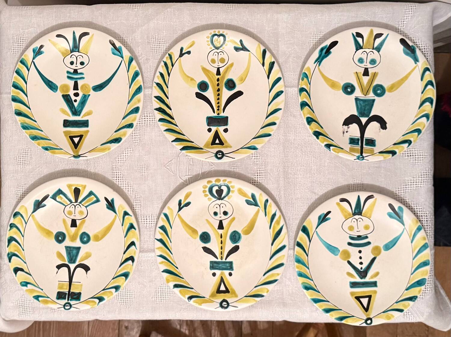 Plates and dish signed by Roger Capron, Vallauris.