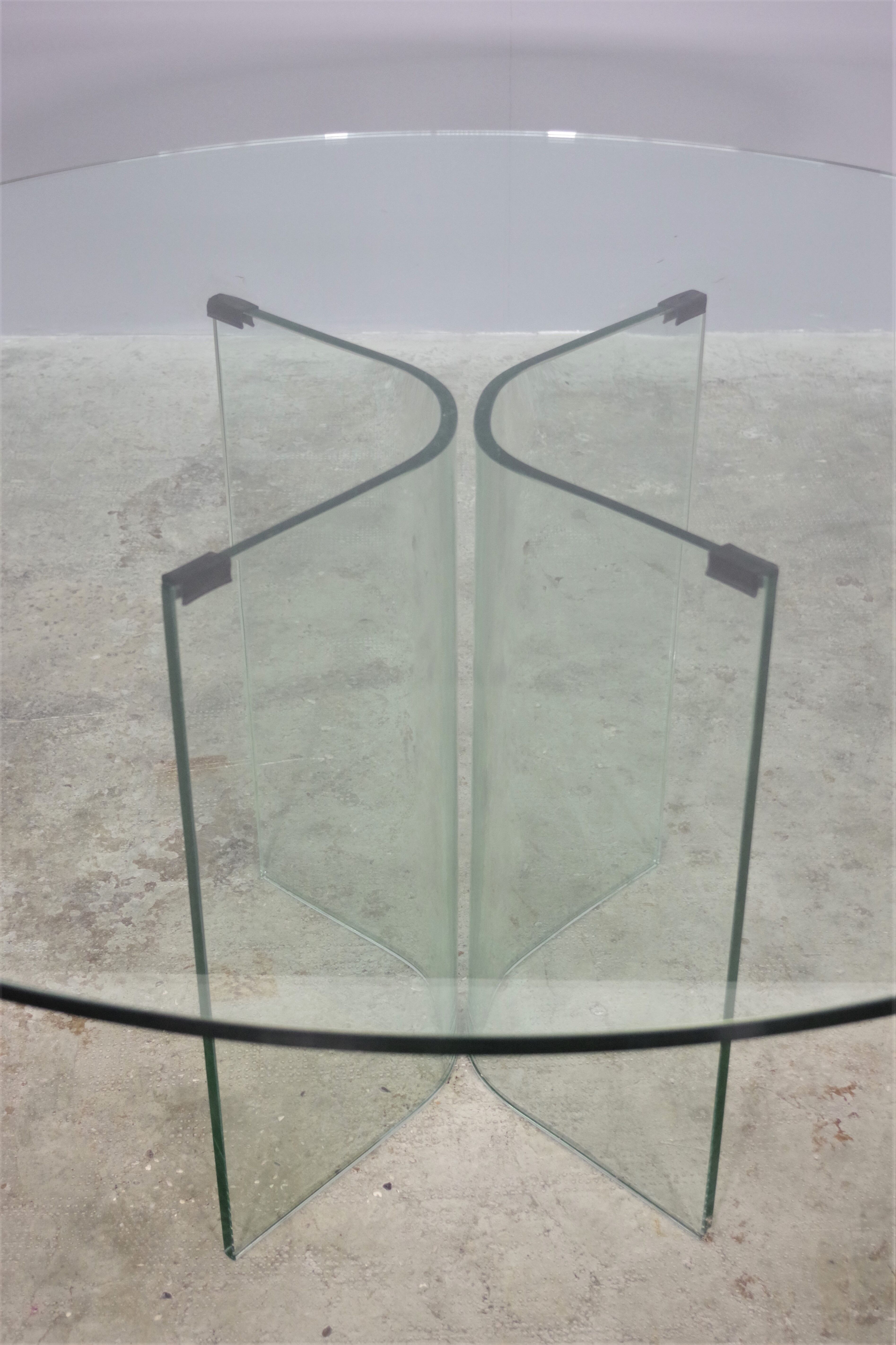 Round tempered glass table, 80s