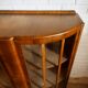 Vitrine art deco en noyer