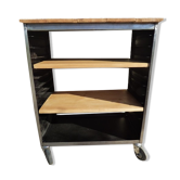 Meuble sur roulettes en métal à étagères en bois modulables