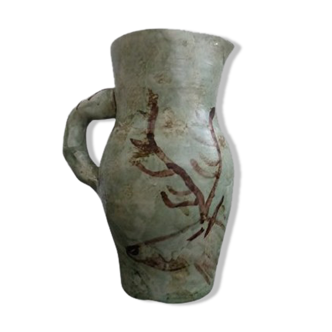 Pitcher in earthenware