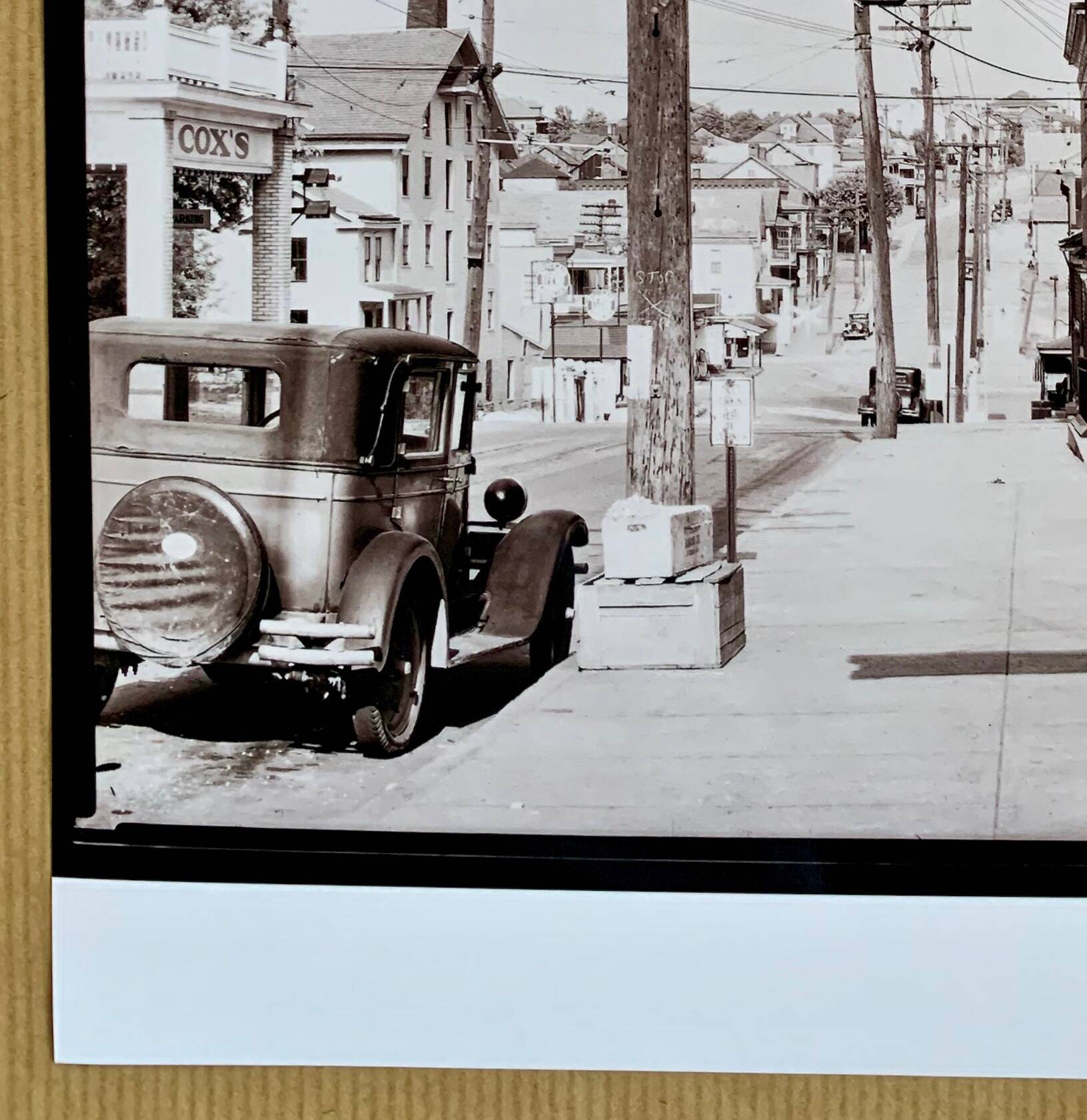 📸 Fine Art Photography W.Evans – Street Scene in Mount Pleasant, Pennsylvania