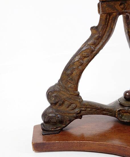Chaise de paquebot en chêne teinté noir du 19e siècle