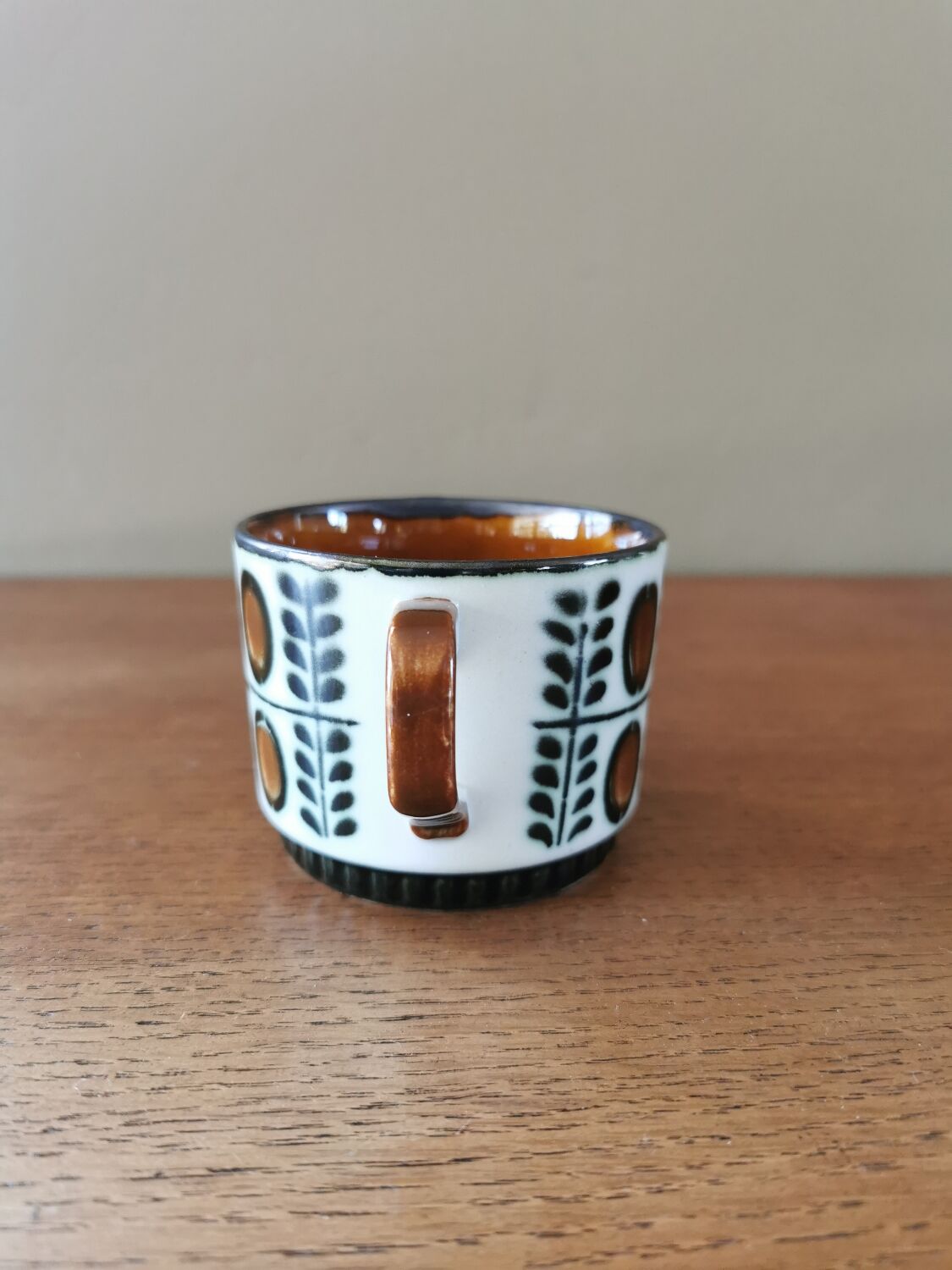 Boch la louviere vintage coffee service. nut