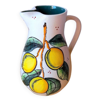 Lemon pitcher 1960