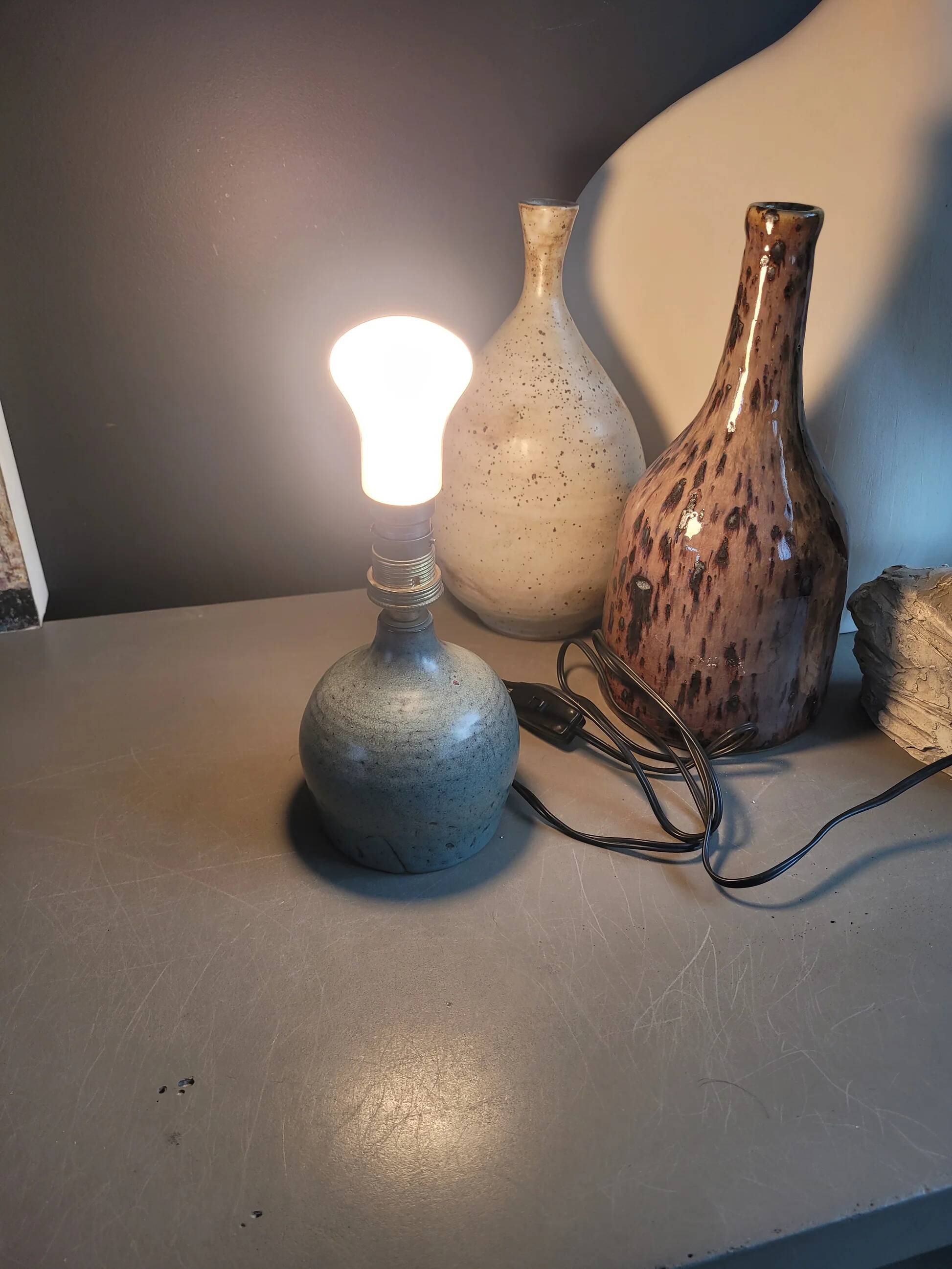 Ceramic lamp base