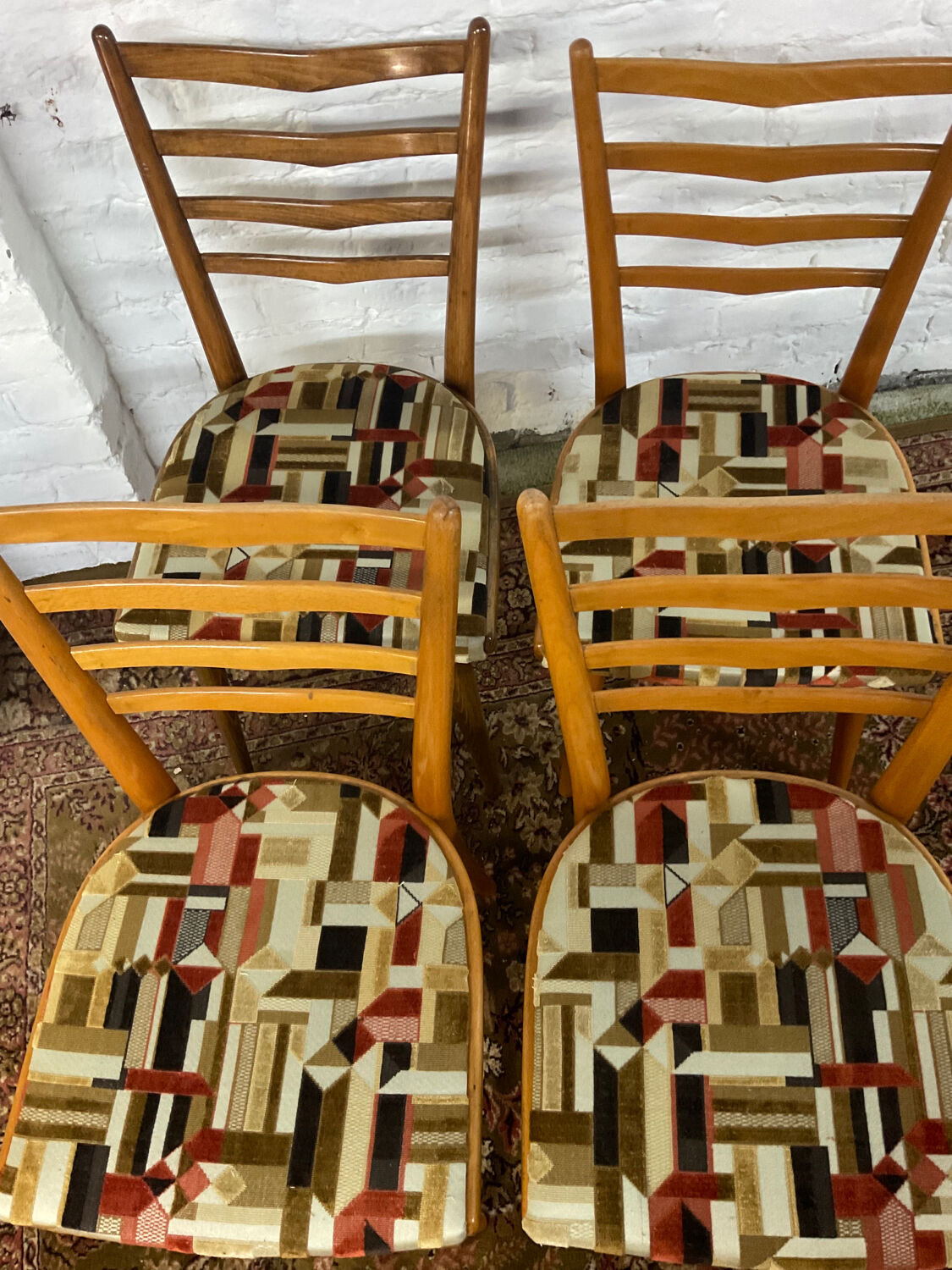 Series of 4 Scandinavian chairs from the 50s and 60s