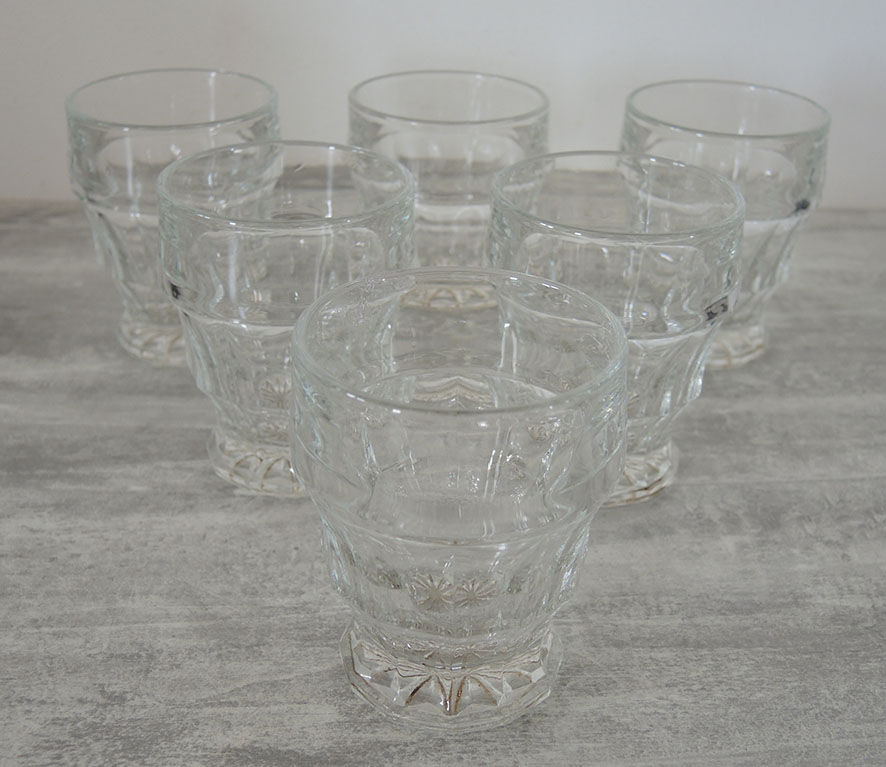6 faceted glass cups