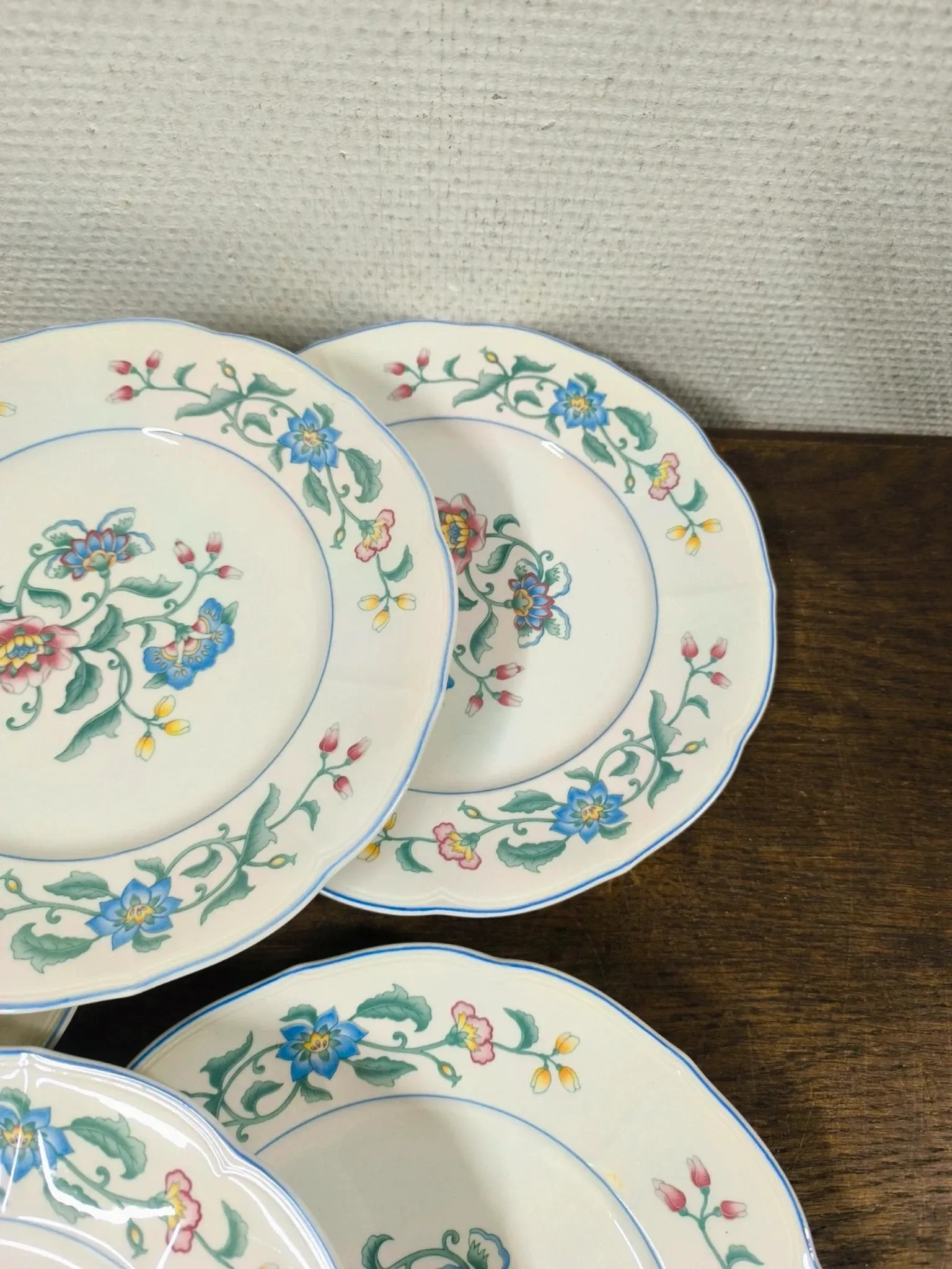 Set of 6 Large Flat Plates Villeroy & Boch "Delia" Vintage 26.5cm