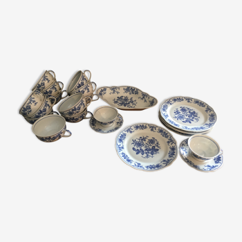 Bavaria Alt Bern fine porcelain set