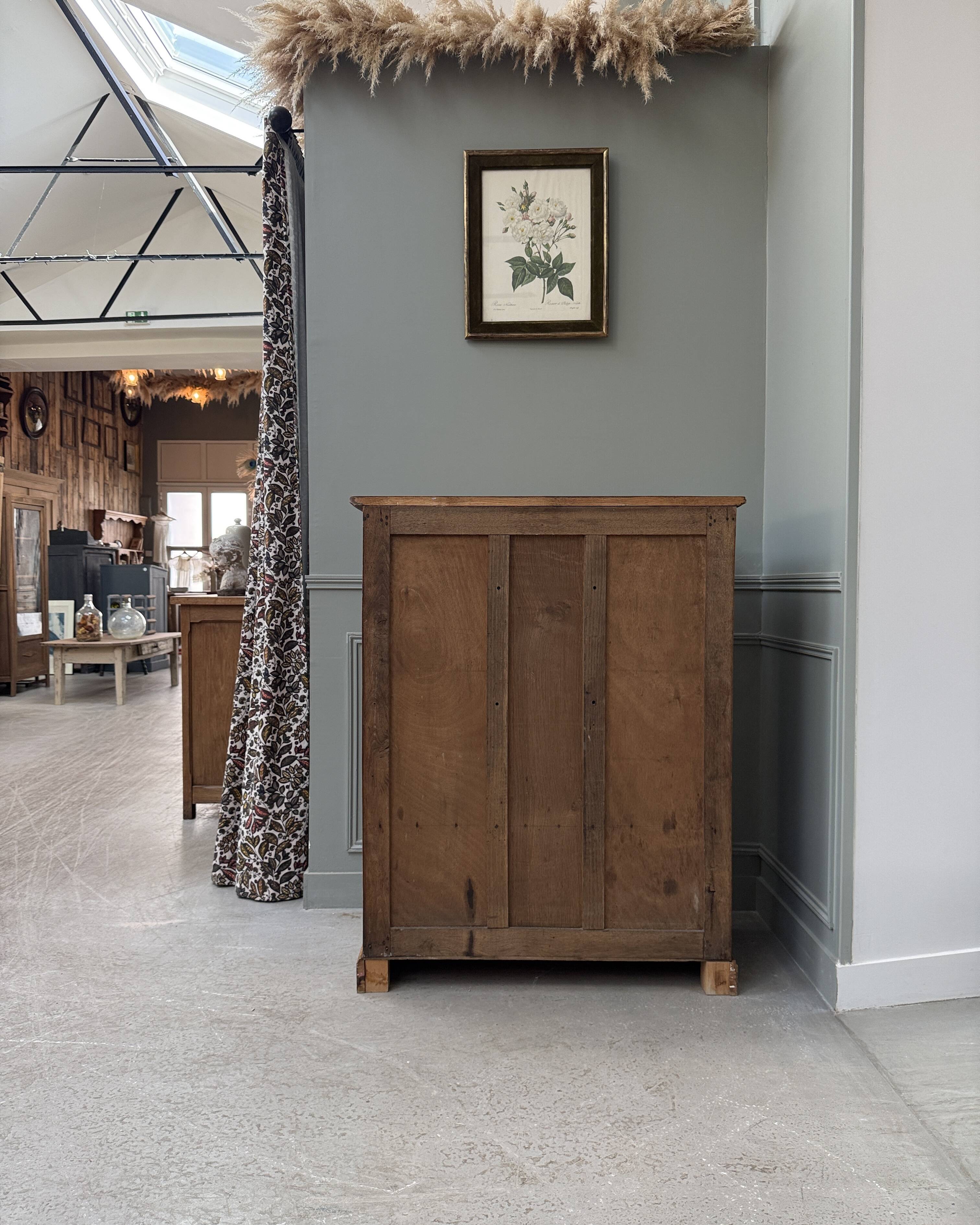 Art Deco glass-fronted oak sideboard (renovated)