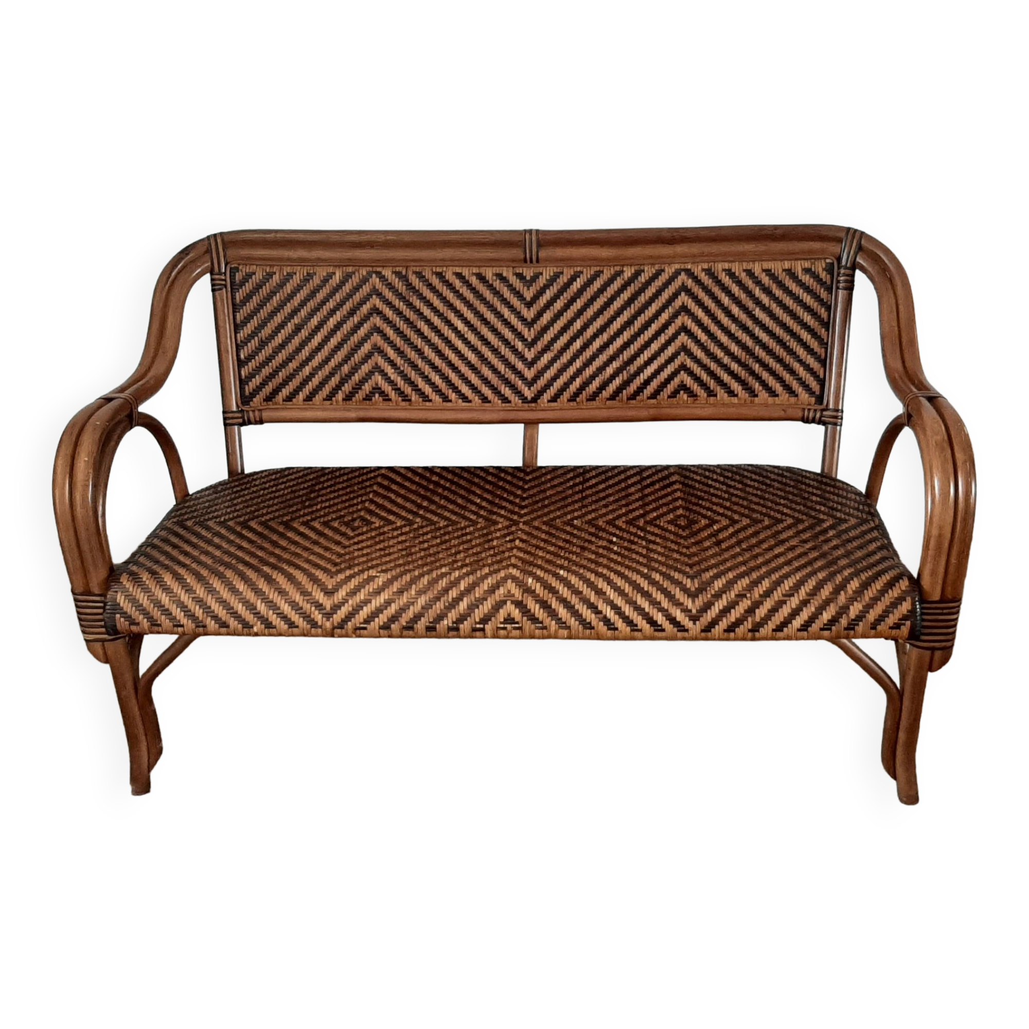Vintage -Braided rattan sofa - chevron pattern
